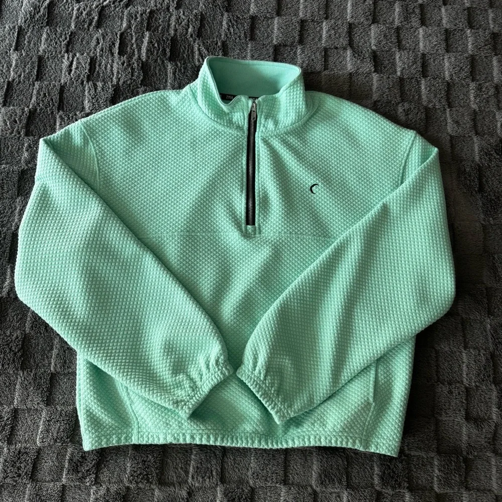 ZYIA Spearmint Honesty Quarter Zip, S - Picture 2 of 6
